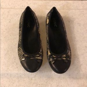 Vionic Minna Ballet Flats